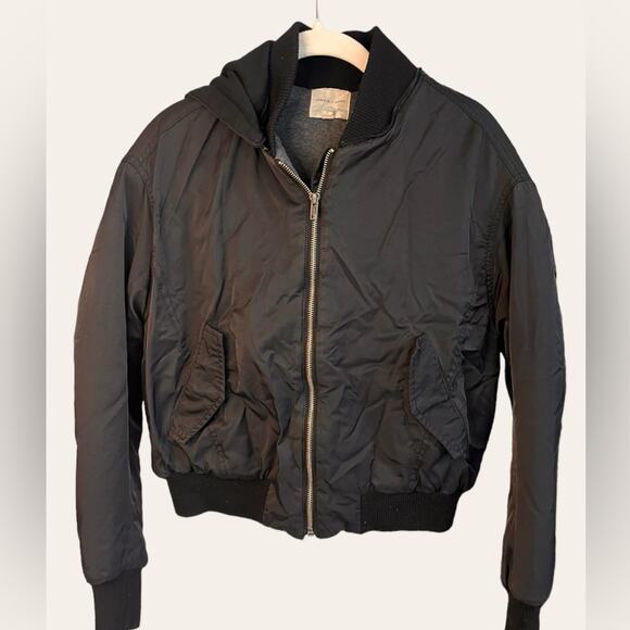Urban Outfitters Silence + Noise Women’s Black Bomber Jacket with Removabe Hood - Picture 1 of 10